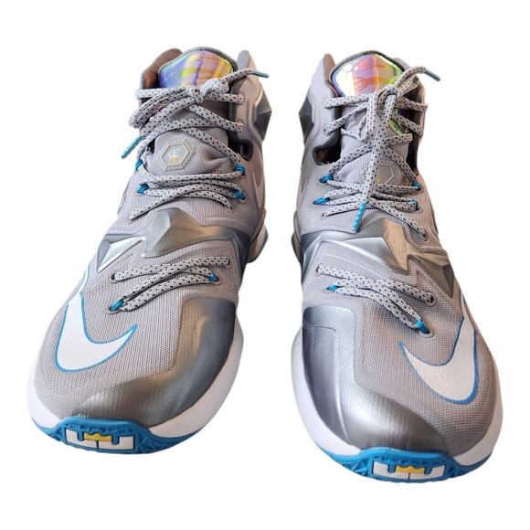 NWOT Nike Lebron 13 \